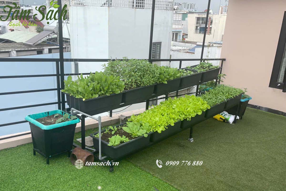 Khung giàn sơn đen tĩnh điện bền đẹp.
