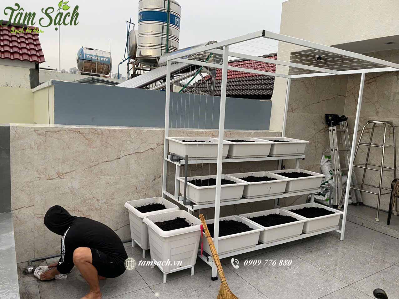 Giàn 3 tầng 9 khay có giàn leo