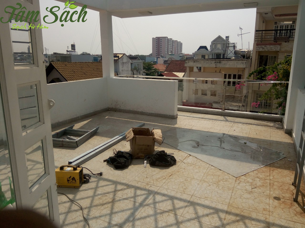 Trồng rau nuôi cá trên sân thượng