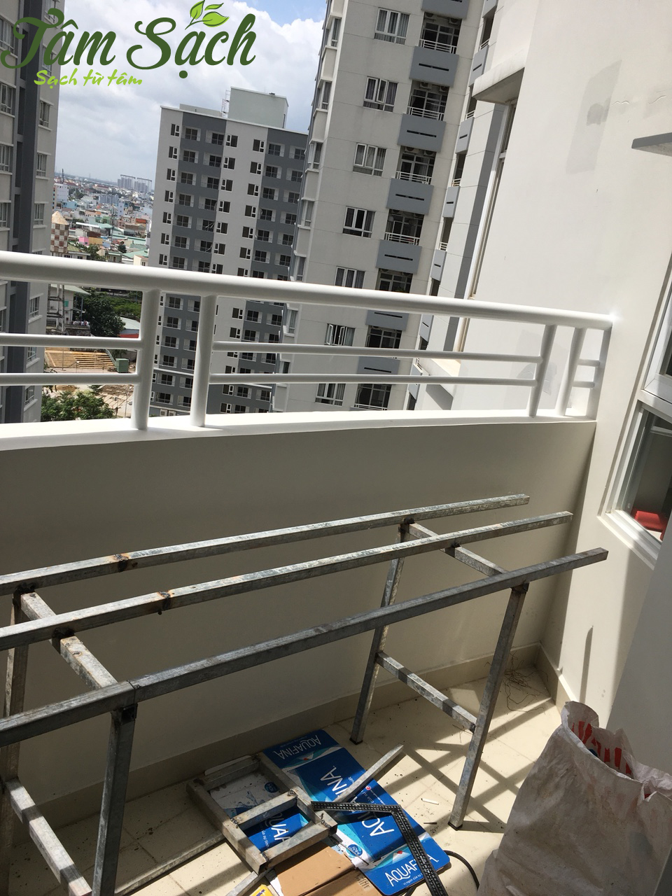 Trồng rau sạch ở ban công
